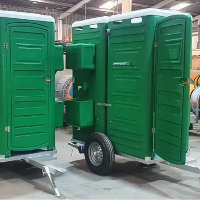 BAÑO QUIMICO DOBLE VERDE CON CARRO DE ARRASTRE